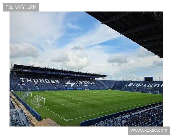 武里南联勇夺单赛季四冠王泰超豪门统治国内赛场无人能敌